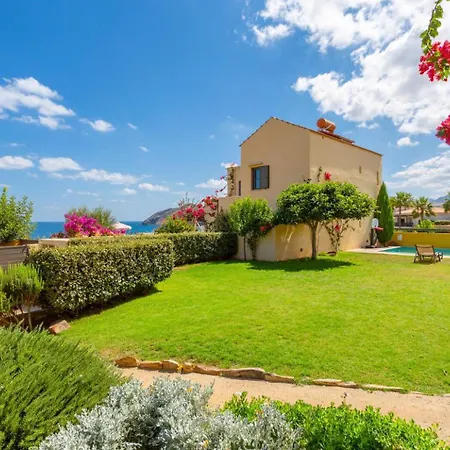 Liakada Villa *